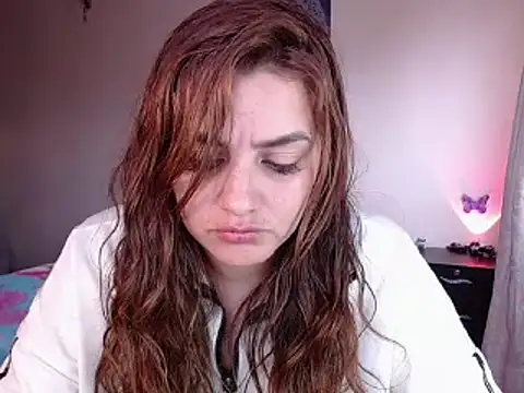 Snapshot of Lu_perez chatting on 03-04-25, 07:43 Lu perez online show from 03-04-25, 07:43