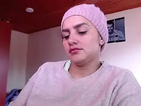 Snapshot of Lu_perez chatting on 03-06-25, 04:28 Lu perez online show from 03-06-25, 04:28