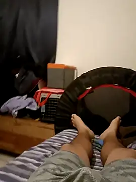 Snapshot of Emmanuelooo chatting on 12-04-25, 08:56 Emmanuelooo online show from 12-04-25, 08:56