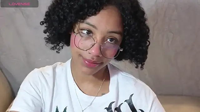 Violeth b online show from 10-15-25, 12:49