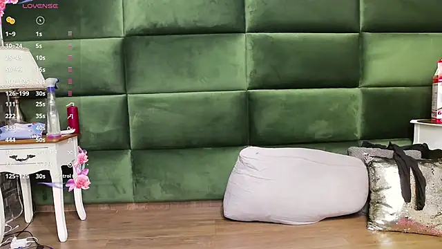 SelenSummer online show from 10-24-25, 06:59