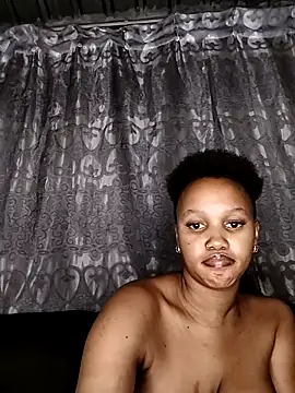 Snapshot of Sego_TeeTee chatting on 04-05-26, 11:24 Sego TeeTee online show from 04-05-26, 11:24