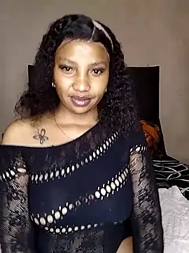 Snapshot of quenliyasa chatting on 05-18-26, 01:24 quenliyasa online show from 05-18-26, 01:24