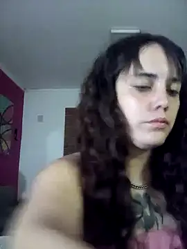 Snapshot of lucylovles chatting on 03-08-25, 01:17 lucylovles online show from 03-08-25, 01:17