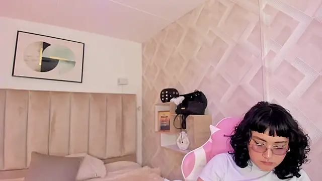 Snapshot of Haru_Bonny chatting on 01-15-26, 07:39 Haru Bonny online show from 01-15-26, 07:39