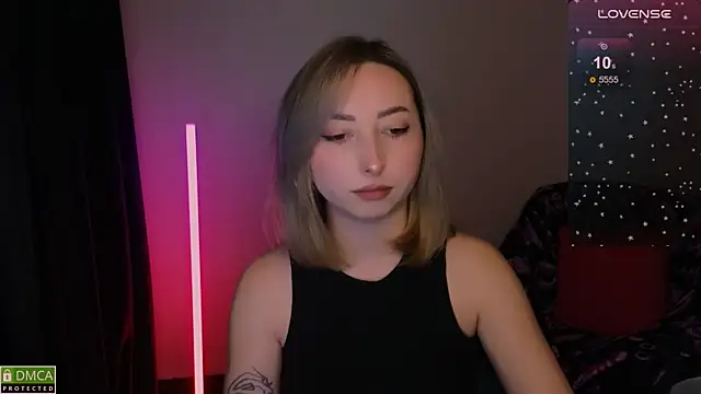 Snapshot of wow_susan chatting on 01-14-25, 05:51 wow susan online show from 01-14-25, 05:51