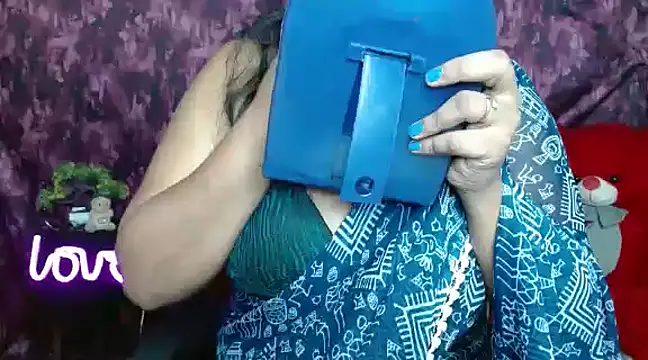 Naughty Ayesha1 online show from 12-29-24, 05:31