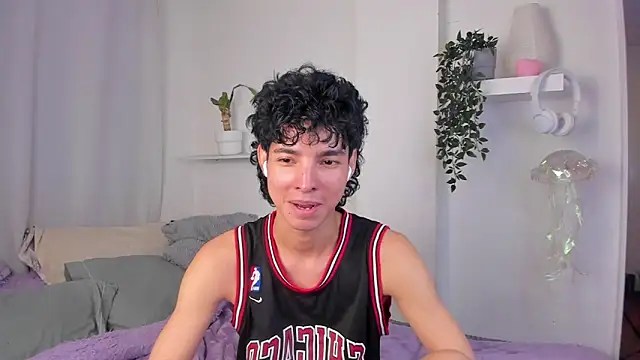 Snapshot of santy-kitty chatting on 02-03-26, 12:42 santy-kitty online show from 02-03-26, 12:42