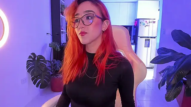 Snapshot of MelodieRoy chatting on 03-04-26, 09:10 MelodieRoy online show from 03-04-26, 09:10