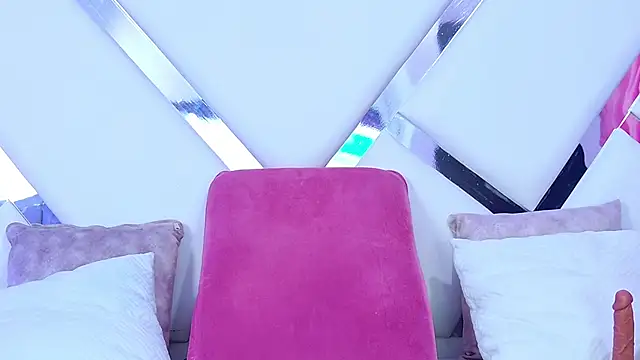 AlliciaKim online show from 01-15-25, 10:46