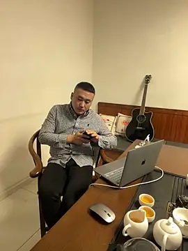 ShaoZian 1 online show from 11-10-25, 09:41