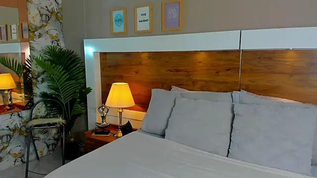 EmaBakker online show from 10-24-25, 11:50