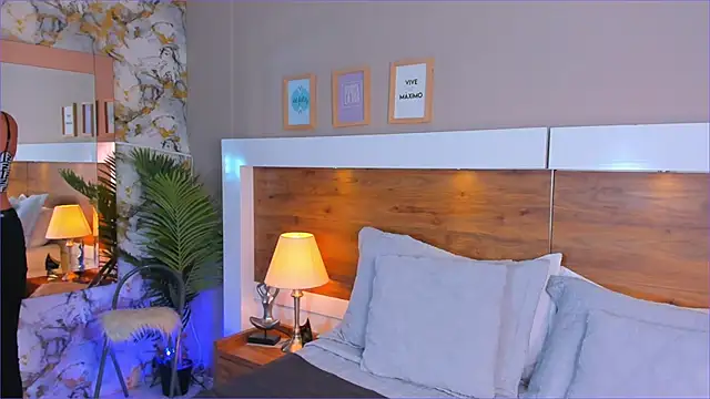 EmaBakker online show from 01-06-26, 11:25