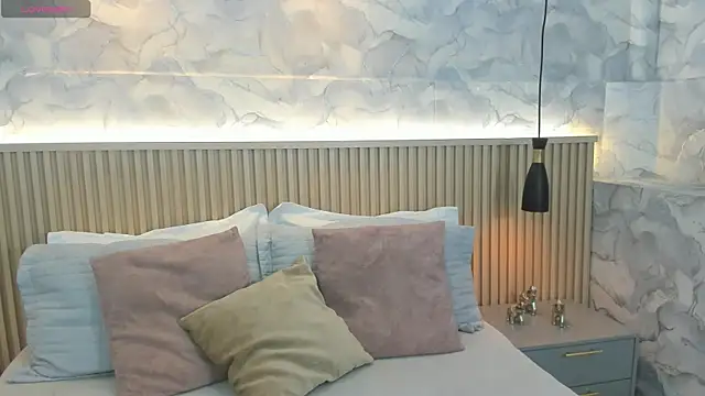 EmaBakker online show from 07-28-26, 12:59