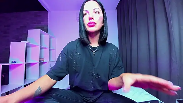 Snapshot of AddictedSabi chatting on 10-23-25, 02:49 AddictedSabi online show from 10-23-25, 02:49