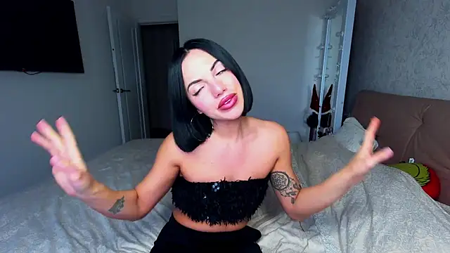 Snapshot of AddictedSabi chatting on 12-22-25, 01:19 AddictedSabi online show from 12-22-25, 01:19