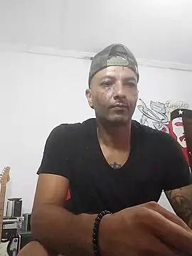 Snapshot of Daretodeviate chatting on 02-12-26, 07:58 Daretodeviate online show from 02-12-26, 07:58