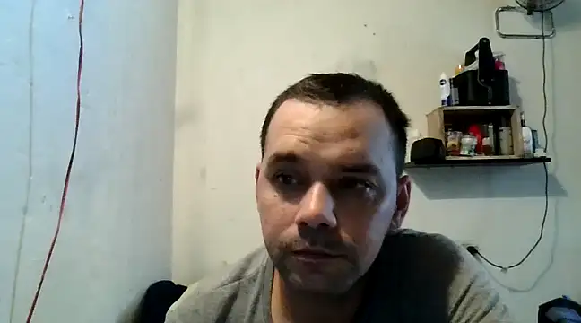 Snapshot of Lolosalvage83 chatting on 01-25-25, 04:13 Lolosalvage83 online show from 01-25-25, 04:13