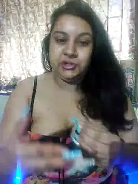 Snapshot of GoddessLorenaTheeSiren chatting on 01-01-25, 09:28 GoddessLorenaTheeSiren online show from 01-01-25, 09:28