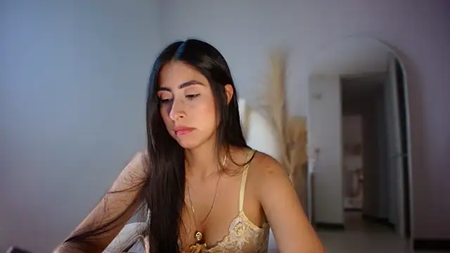 auroracaruso11 online show from 11-06-25, 09:37