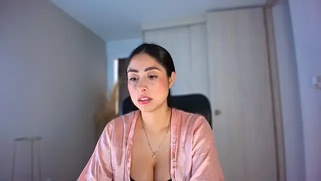 Snapshot of auroracaruso11 chatting on 07-13-26, 09:28 auroracaruso11 online show from 07-13-26, 09:28
