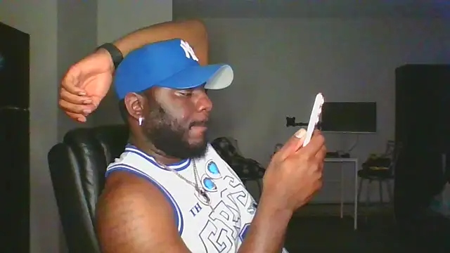 Snapshot of Stayinalive1992 chatting on 02-16-26, 03:35 Stayinalive1992 online show from 02-16-26, 03:35