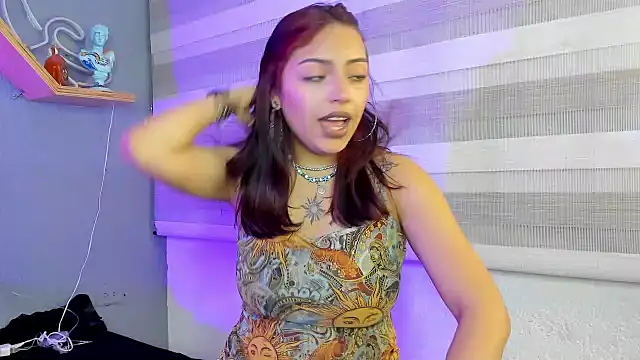 Snapshot of Liittleluaa_ chatting on 01-24-25, 12:10 Liittleluaa online show from 01-24-25, 12:10