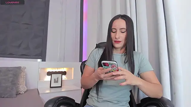 SaraGomez1 online show from 02-28-25, 06:31