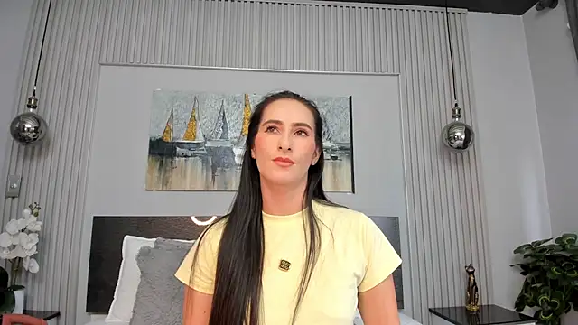 Snapshot of SaraGomez1 chatting on 06-03-26, 02:33 SaraGomez1 online show from 06-03-26, 02:33