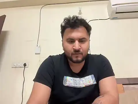 Snapshot of gauravgay93 chatting on 02-22-25, 05:35 gauravgay93 online show from 02-22-25, 05:35