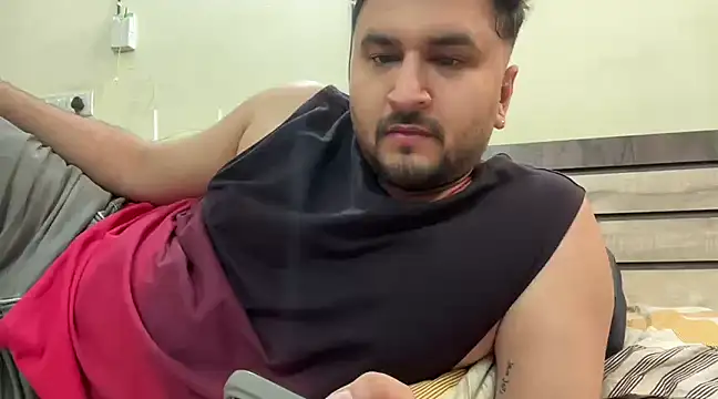 Snapshot of gauravgay93 chatting on 03-13-25, 11:08 gauravgay93 online show from 03-13-25, 11:08