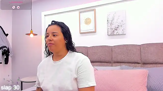 Snapshot of Dilan_y_Mia chatting on 03-09-25, 11:25 Dilan y Mia online show from 03-09-25, 11:25