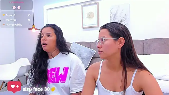 Snapshot of Dilan_y_Mia chatting on 03-15-25, 03:37 Dilan y Mia online show from 03-15-25, 03:37