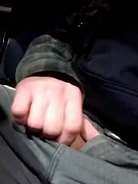 Snapshot of QcMisterv13 chatting on 12-03-24, 03:20 QcMisterv13 online show from 12-03-24, 03:20