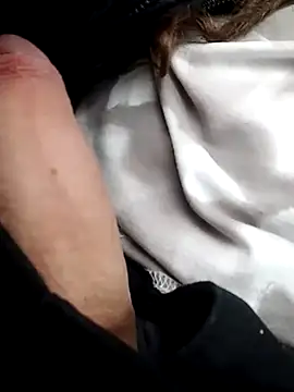 Snapshot of QcMisterv13 chatting on 12-31-24, 03:42 QcMisterv13 online show from 12-31-24, 03:42