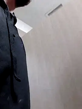 Snapshot of QcMisterv13 chatting on 01-28-25, 11:50 QcMisterv13 online show from 01-28-25, 11:50