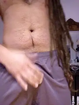 Snapshot of QcMisterv13 chatting on 02-08-25, 01:11 QcMisterv13 online show from 02-08-25, 01:11