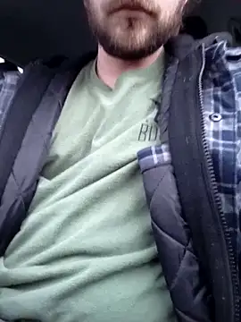 Snapshot of QcMisterv13 chatting on 03-18-25, 10:37 QcMisterv13 online show from 03-18-25, 10:37