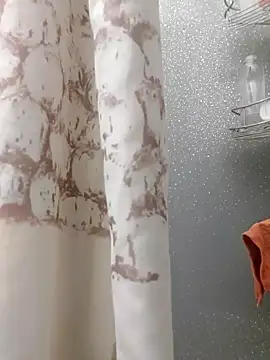 Snapshot of QcMisterv13 chatting on 10-11-25, 01:05 QcMisterv13 online show from 10-11-25, 01:05