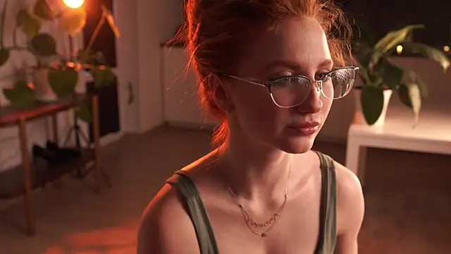 Snapshot of EsmaCrumbley chatting on 03-04-26, 04:18 EsmaCrumbley online show from 03-04-26, 04:18