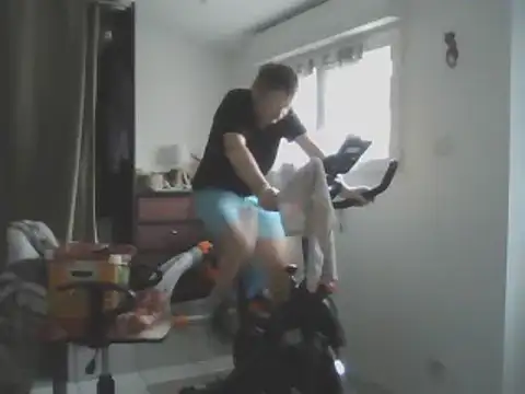 Snapshot of naturiste974 chatting on 01-19-25, 08:29 naturiste974 online show from 01-19-25, 08:29