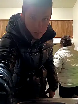 Snapshot of thebest20000 chatting on 01-22-25, 10:37 thebest20000 online show from 01-22-25, 10:37