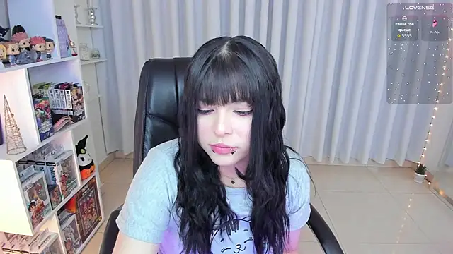 misshoneyxxx online show from 11-11-25, 06:24