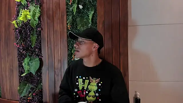 Andy Joy  online show from 12-04-25, 11:30