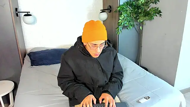 Andy Joy  online show from 03-06-26, 10:56