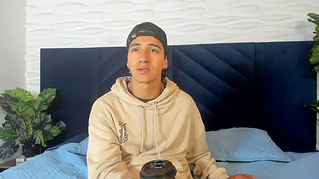 Andy Joy  online show from 04-06-26, 10:27