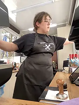 cinnabon  online show from 01-25-25, 12:05