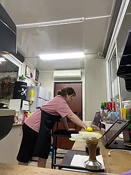 cinnabon  online show from 03-12-25, 03:40