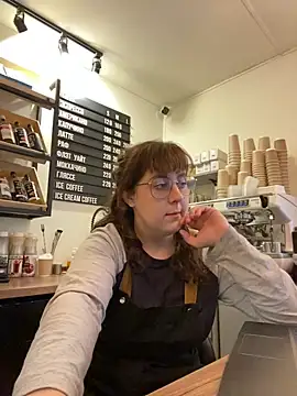 cinnabon  online show from 10-25-25, 11:51