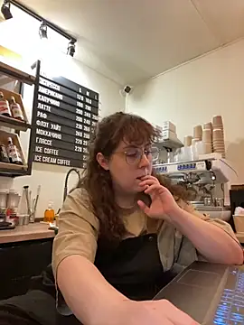 cinnabon  online show from 11-07-25, 03:34